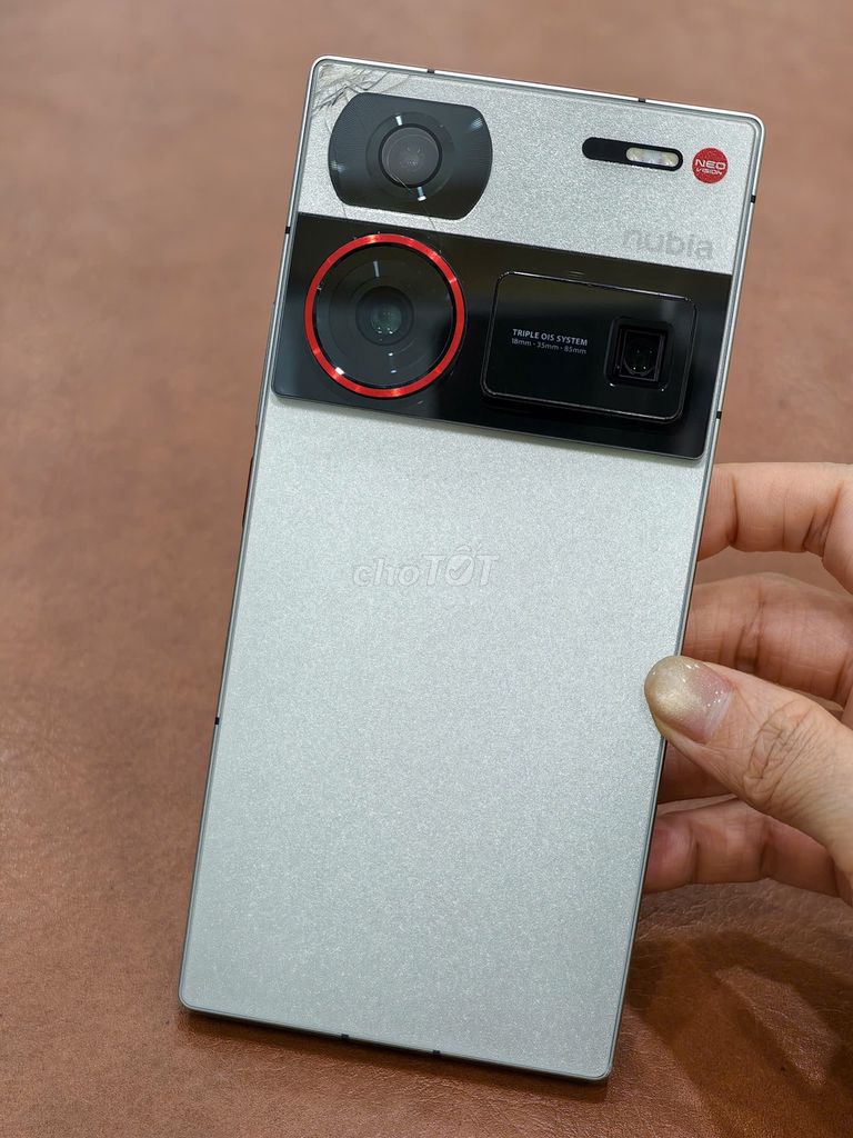 Nubia Z60 Ultra bản QT 12-256gb Bạc Nứt Lưng 97%. Mua bán Điện thoại tại Quận Đống Đa Hà Nội được đăng bởi Hn Store hình 1