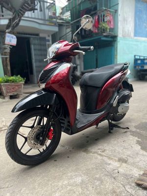Xe máy Honda SH Mode ABS Sporty Đỏ đen. Mua bán Xe máy tại Quận 6 Tp Hồ Chí Minh được đăng bởi Kris 8888