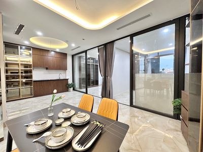 Cho thuê căn hộ 2PN cao cấp 100m2 ô tô đỗ cửa ở phố Vĩnh Phúc. Cho thuê căn hộ/chung cư tại Quận Ba Đình Hà Nội được đăng bởi Trang Nguyễn