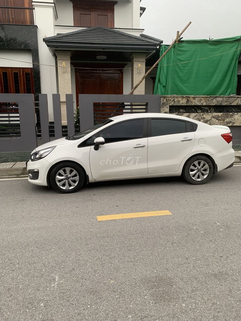 Kia Rio 2016 Trắng. Mua bán Ô tô tại Thị xã Hồng Lĩnh Hà Tĩnh được đăng bởi Nguyễn Long hình 8