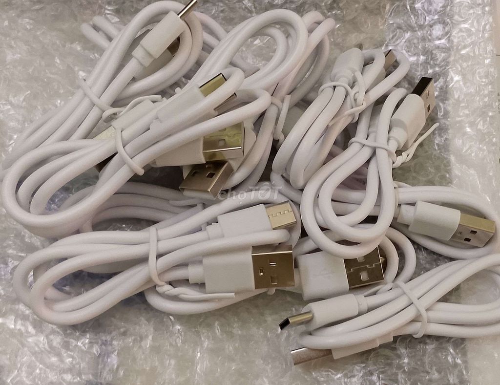 Cáp sạc USB to Type-C. Mua bán Phụ kiện (Màn hình, Chuột...) tại Thành phố Qui Nhơn Bình Định được đăng bởi Igor Pablo hình 1