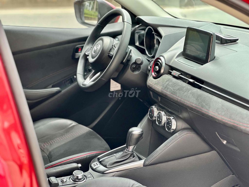 Mazda 2 2024 Sport Luxury - 5000 km. Mua bán Ô tô tại Quận Bắc Từ Liêm Hà Nội được đăng bởi Hùng Ngần hình 11