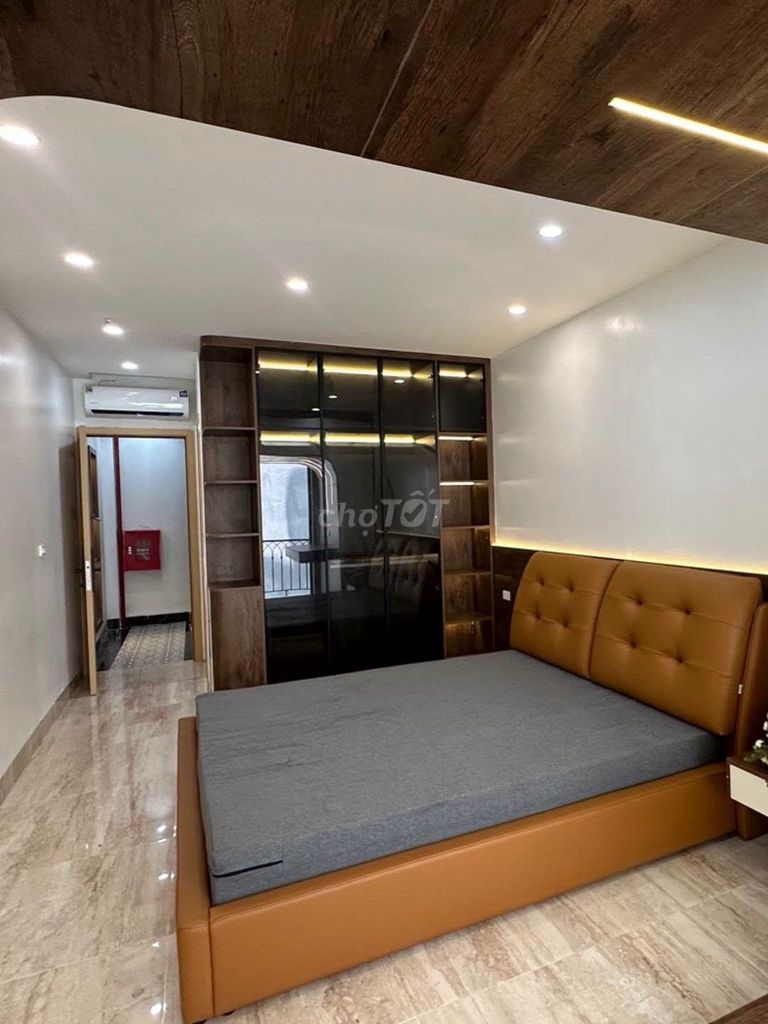 Продается 6-этажный дом с лифтом Dong Da, 42 м2, 3,5 м м, 12 миллиардов