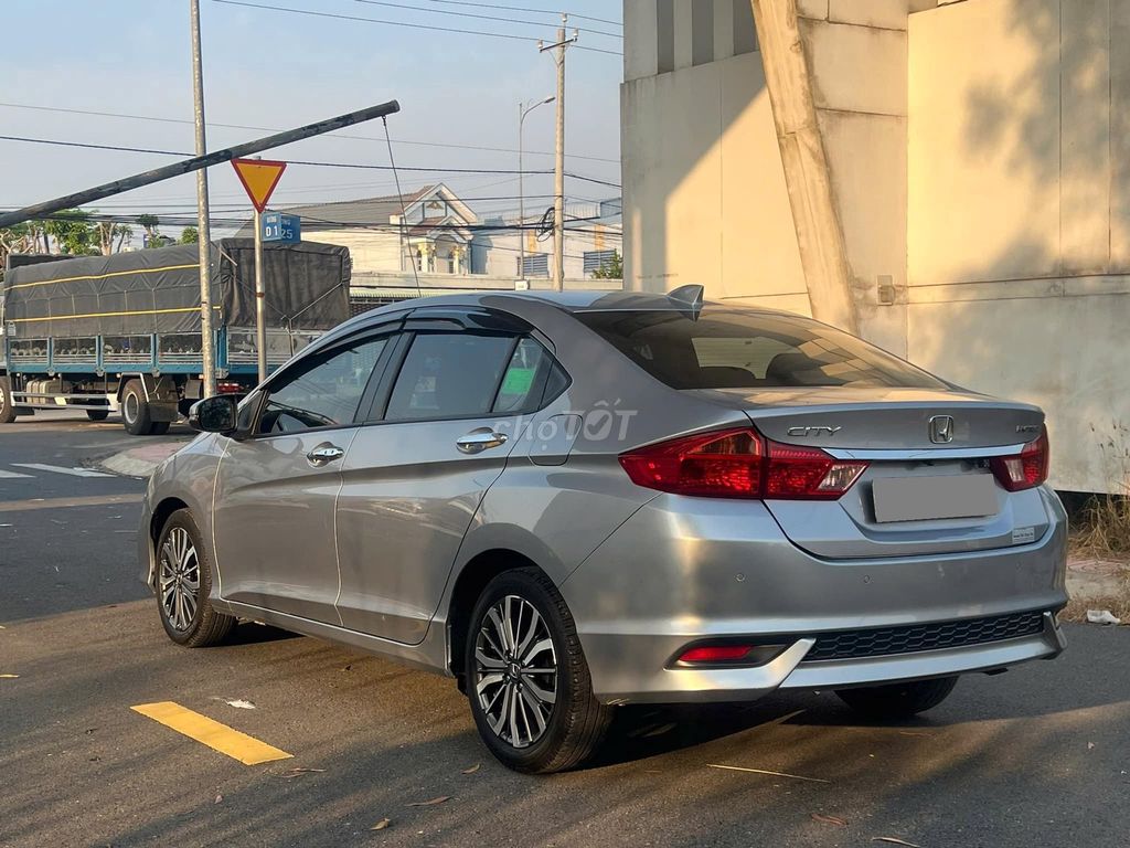 Honda City Top 2020 số tự động màu xám. Mua bán Ô tô tại Quận Gò Vấp Tp Hồ Chí Minh được đăng bởi Quang hình 4