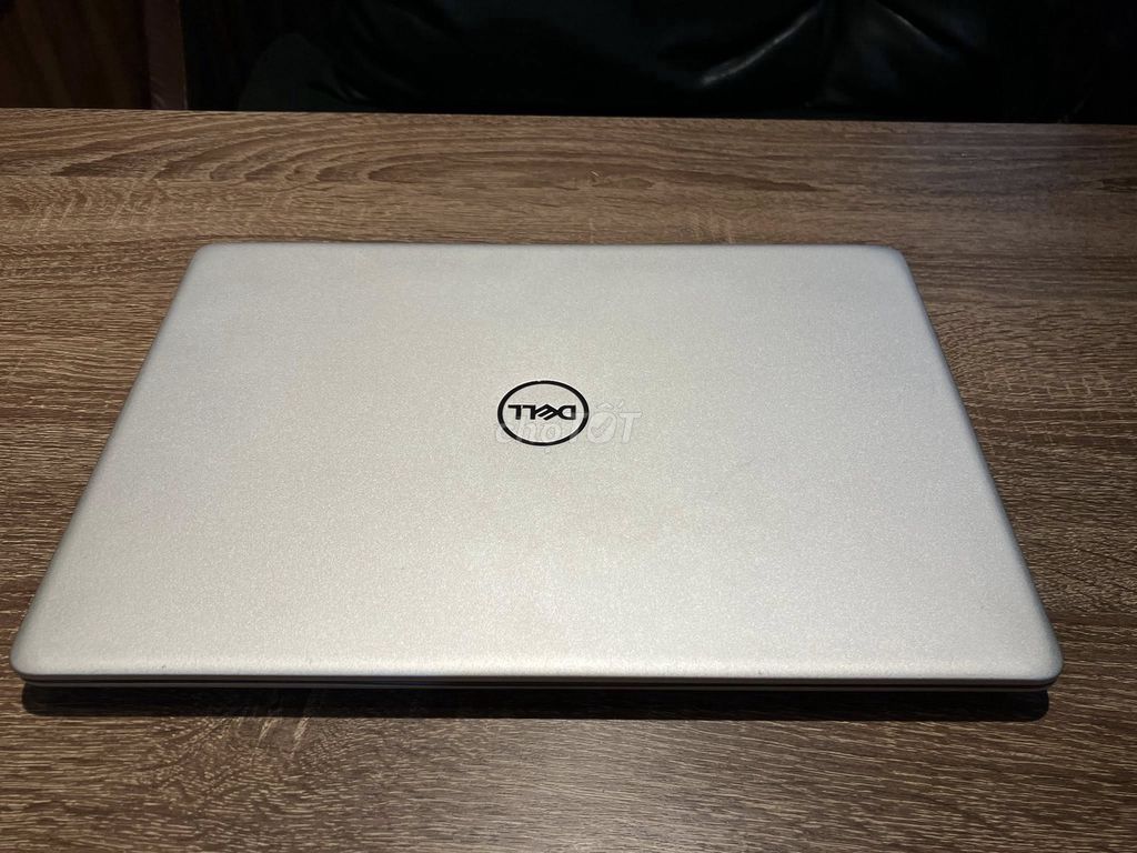 Cần bán Dell Inspiron 5370 i7-8550U 16GB. Mua bán Laptop tại Quận Nam Từ Liêm Hà Nội được đăng bởi Nguyễn Viết Hoàng hình 1
