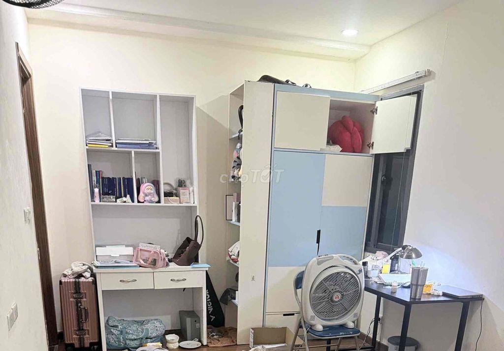 Tủ quần áo Gỗ Trắng, xanh, bàn học t. Mua bán Tủ, kệ gia đình tại Huyện Thanh Trì Hà Nội được đăng bởi Nguyễn Chi hình 1