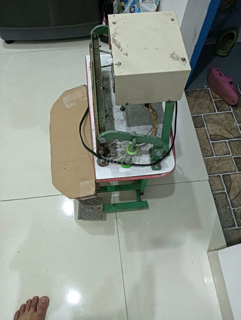 CẦN THANH LÝ MÁY DẬP MIỆNG BAO BÌ GIÁ 50%