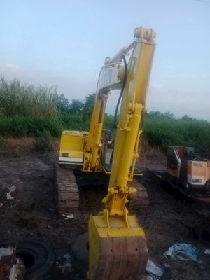 Cần Bán xe cuốc 370tr có thương lượng. Mua bán Phương tiện khác tại Huyện Thạnh Hóa Long An được đăng bởi Trần Gia Hưng