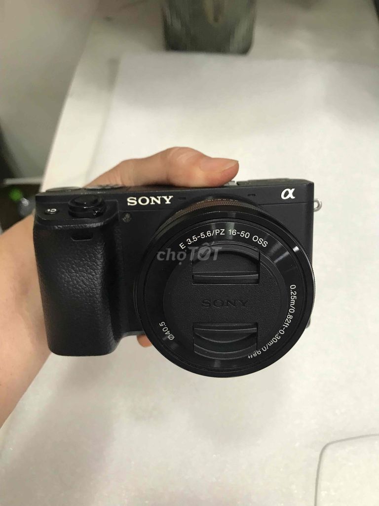 SONY A6400 LEN 16-50mm ĐẸP NHƯ HÌNH ,PHỤ K ĐỦ