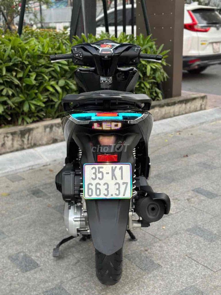 Honda SH 125 CBS 2024 Đen. Mua bán Xe máy tại Quận Đống Đa Hà Nội được đăng bởi Xe Máy Vượng Trung hình 3