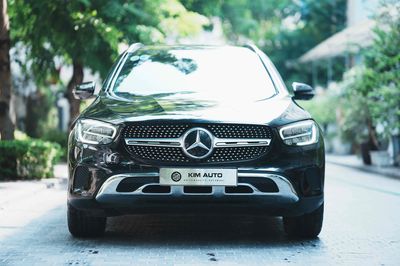 Mercedes Benz GLC200 4MATIC 2020 - 42000 km. Mua bán Ô tô tại Quận Thanh Xuân Hà Nội được đăng bởi Trần Trí Cường