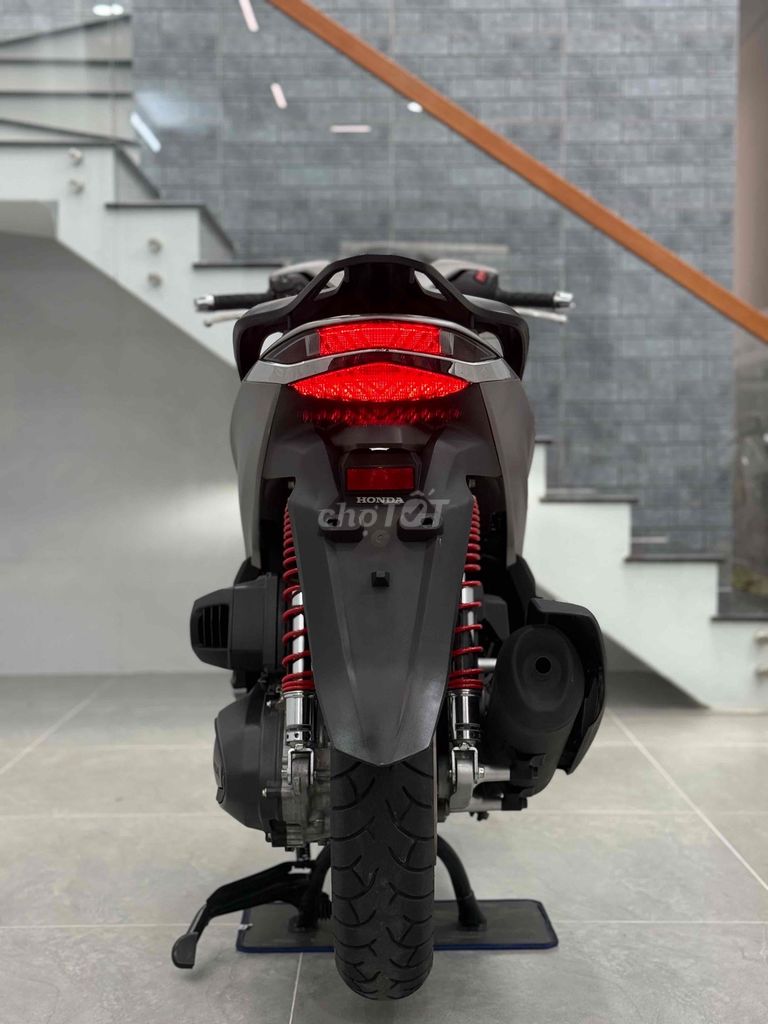 Sh350i 2023 xám bạc lướt 3000km. Mua bán Xe máy tại Quận Tân Bình Tp Hồ Chí Minh được đăng bởi Thang Nguyen hình 11