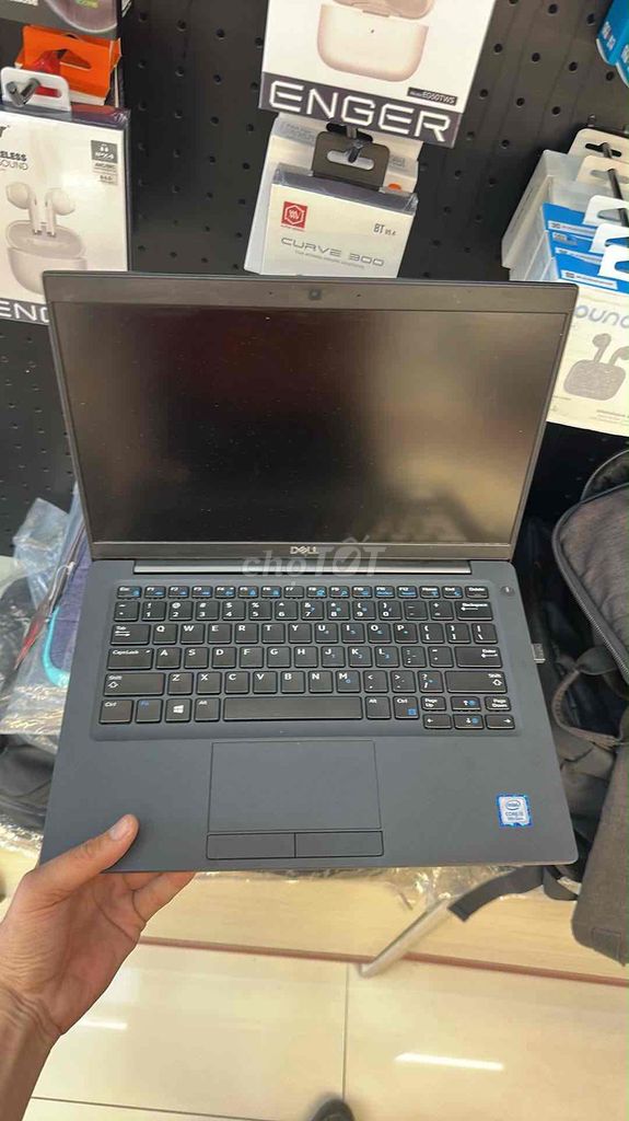 Dell Latitude 7390 i5 13.3 inch 8GB/256GB. Mua bán Laptop tại Huyện Cẩm Khê Phú Thọ được đăng bởi Thảo hình 1