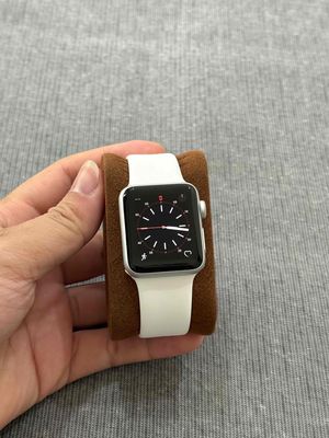 Apple Watch Series 3/38MM GPS Nhôm Trắng. Mua bán Thiết bị đeo thông minh tại Quận Bình Thạnh Tp Hồ Chí Minh được đăng bởi Đức Phong