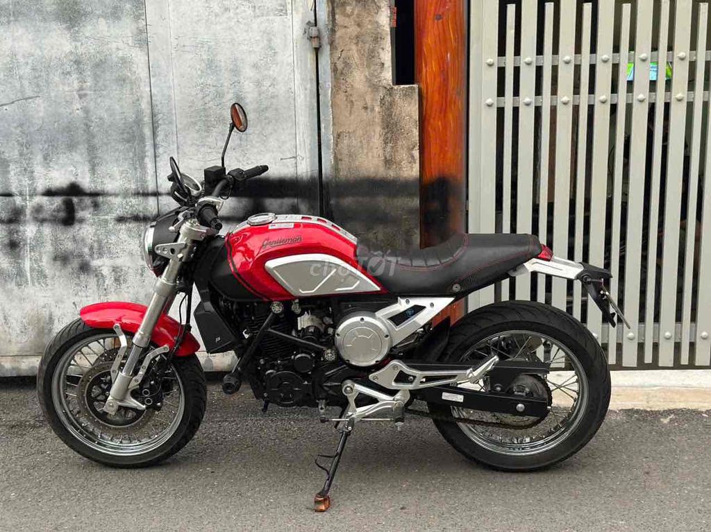 GPX 200cc Đỏ 3700 km chính chủ. biển thành phố
