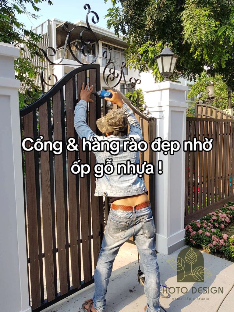 Ốp cổng hàng rào bằng thanh gỗ nhựa ngoài trời