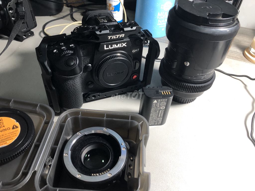 Máy ảnh Lumix GH-7 Đen Và Đồ Chơi. Mua bán Máy ảnh, Máy quay tại Thành phố Thủ Đức Tp Hồ Chí Minh được đăng bởi Minh Nguyễn hình 1