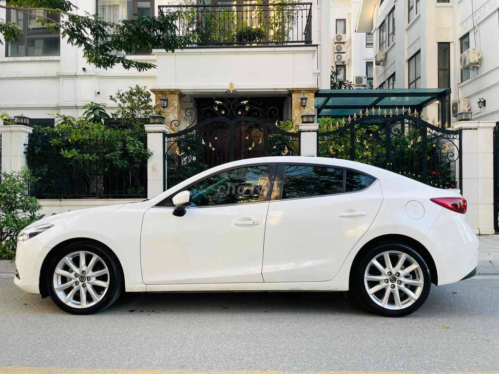 Mazda3 2018 bản cao cấp 2.0AT, 1 chủ từ đầu. Mua bán Ô tô tại Quận Bắc Từ Liêm Hà Nội được đăng bởi Đỗ Tiến Dũng hình 10