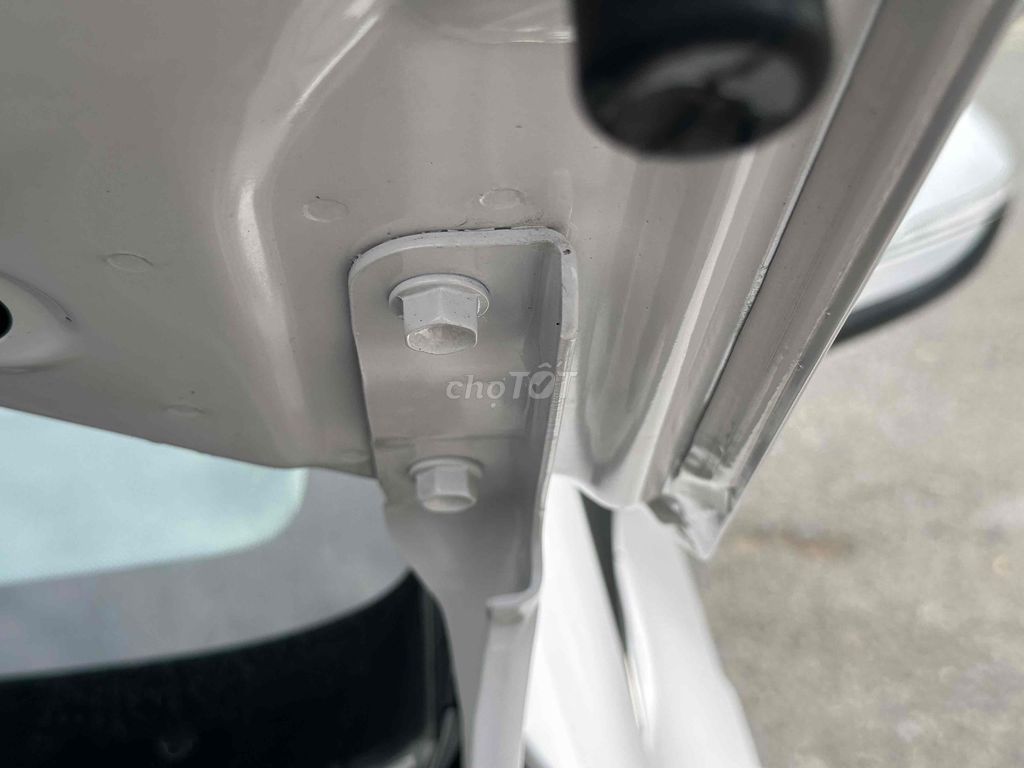 Hyundai Accent 2023 1.4 MT Trắng 5500 km. Mua bán Ô tô tại Quận Hoàng Mai Hà Nội được đăng bởi Thang Pham hình 9