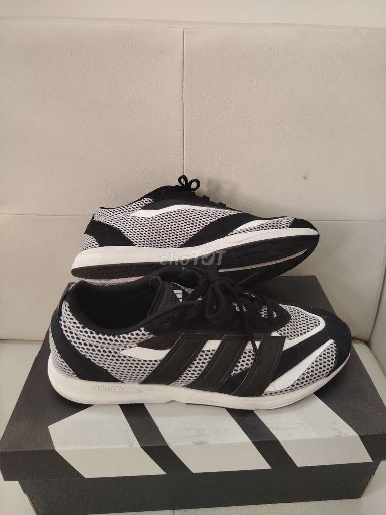 Giày Adidas size 42. Mua bán Giày dép tại Quận 5 Tp Hồ Chí Minh được đăng bởi Đạt Nguyễn  hình 1