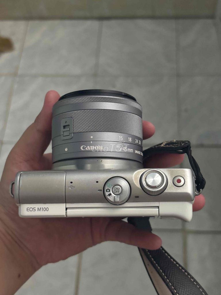 Máy ảnh Canon EOS M100 Trắng kèm phụ kiện. Mua bán Máy ảnh, Máy quay tại Quận 11 Tp Hồ Chí Minh được đăng bởi Ngân Phan hình 1