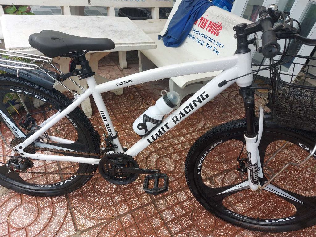 Xe đạp Limit Racing màu Trắng đã sử dụng. Mua bán Xe đạp tại Quận Bình Thuỷ Cần Thơ được đăng bởi Phải hình 4