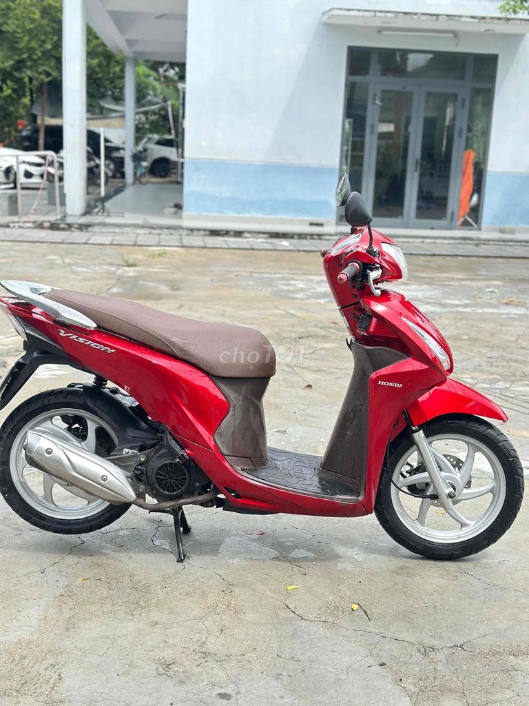 Honda Vision 2025 Премиум, красный