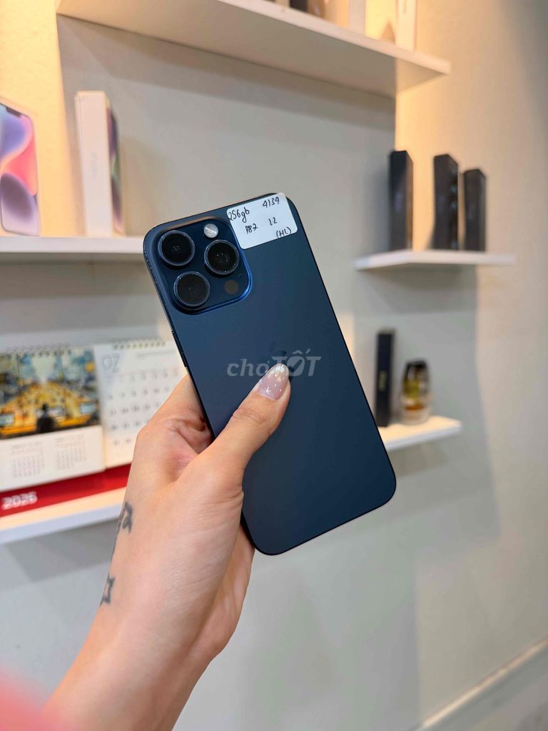 iPhone 15 Pro Max 256GB Xanh 87%. Mua bán Điện thoại tại Quận Thanh Xuân Hà Nội được đăng bởi T Mobile  hình 1