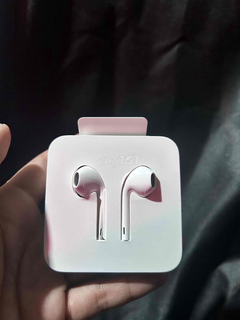 Tai nghe Apple EarPods Trắng Lightning. Mua bán Tivi, Âm thanh tại Quận Tân Phú Tp Hồ Chí Minh được đăng bởi minh anh hình 1