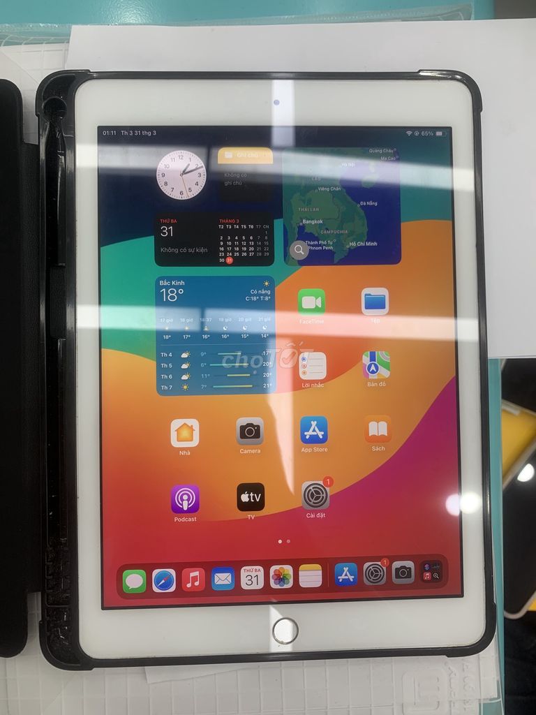 Apple iPad Gen 6 32GB Trắng. Mua bán Máy tính bảng tại Quận Cầu Giấy Hà Nội được đăng bởi Đức Nguyễn Minh hình 1