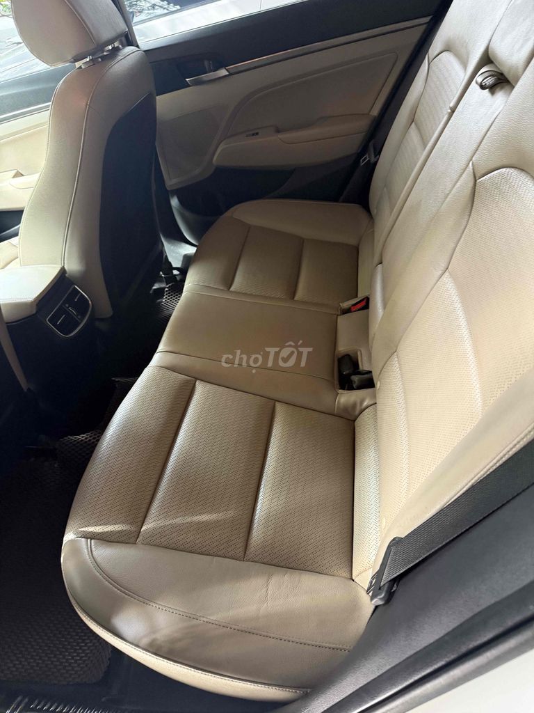 Hyundai Elantra 2021 1.6 AT GLS. Mua bán Ô tô tại Quận Hải Châu Đà Nẵng được đăng bởi Hoàng hình 6