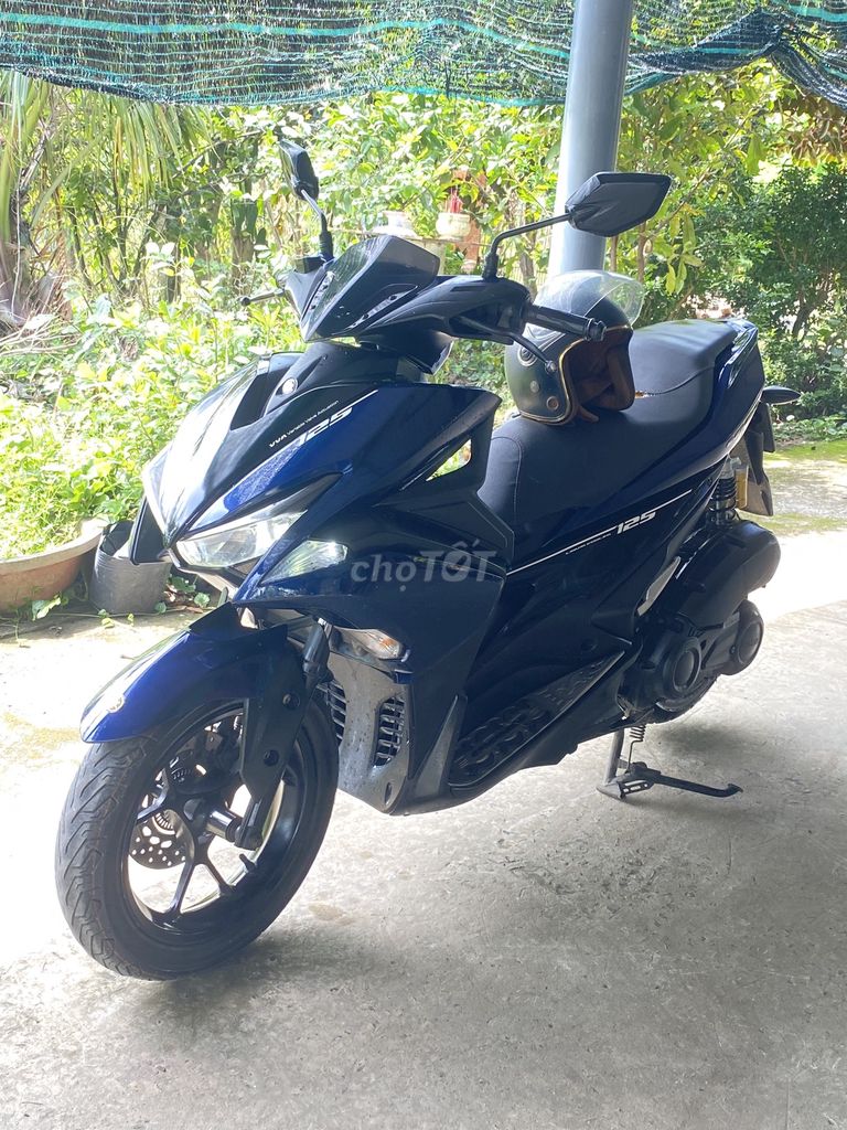 Xe tay ga NVX V1 - Yamaha - 2017 - Xanh đen. Mua bán Xe máy tại Thành phố Mỹ Tho Tiền Giang được đăng bởi Sơn Trần hình 8