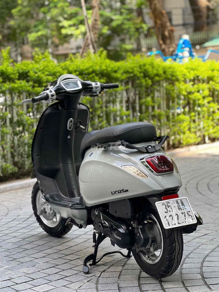 Vespa S 50cc 2023 chính chủ xe đẹp. Mua bán Xe máy tại Quận Cầu Giấy Hà Nội được đăng bởi Anh Khoa hình 4