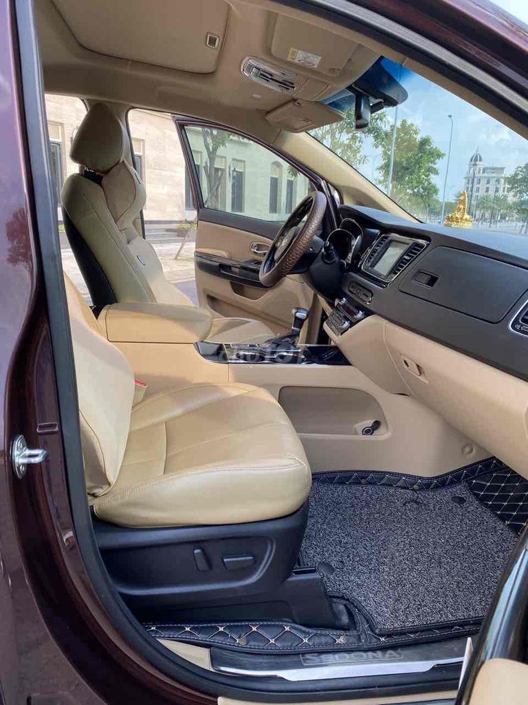 Kia Sedona 2019 Full dầu Đỏ mận. Mua bán Ô tô tại Thành phố Biên Hòa Đồng Nai được đăng bởi Chien Phan hình 7