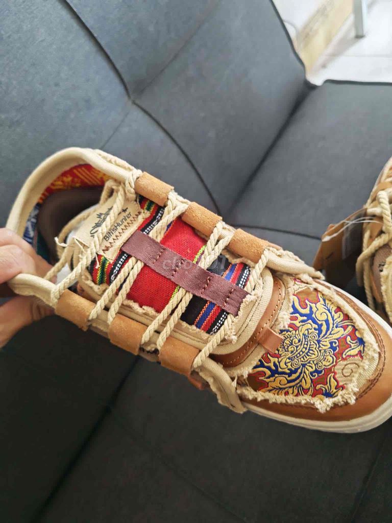 Giày thể thao Bitis Hunter Nâu Vải. Mua bán Giày dép tại Thành phố Thủ Đức Tp Hồ Chí Minh được đăng bởi PSan hình 1