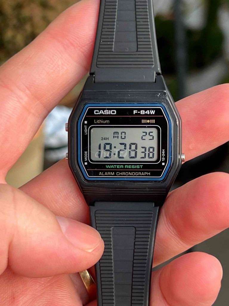 casio F84W