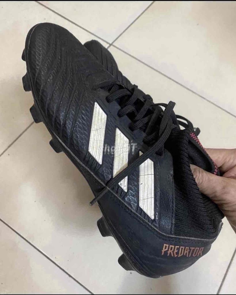 Giày đá bóng Adidas Predator, sizze 43. Mua bán Đồ thể thao, Dã ngoại tại Quận Thanh Xuân Hà Nội được đăng bởi Chú Phúc hình 1