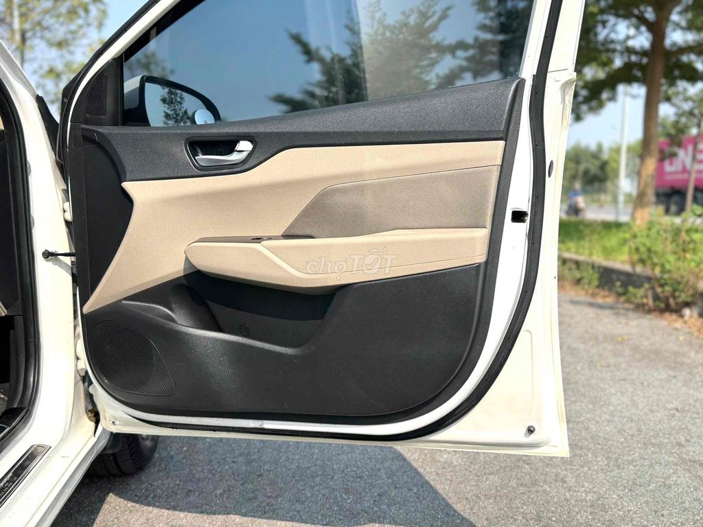 Hyundai Accent 2020. 1.4 MT 70000. Mua bán Ô tô tại Huyện Gia Lộc Hải Dương được đăng bởi Nhất Tín Ô Tô Hải Dương hình 8