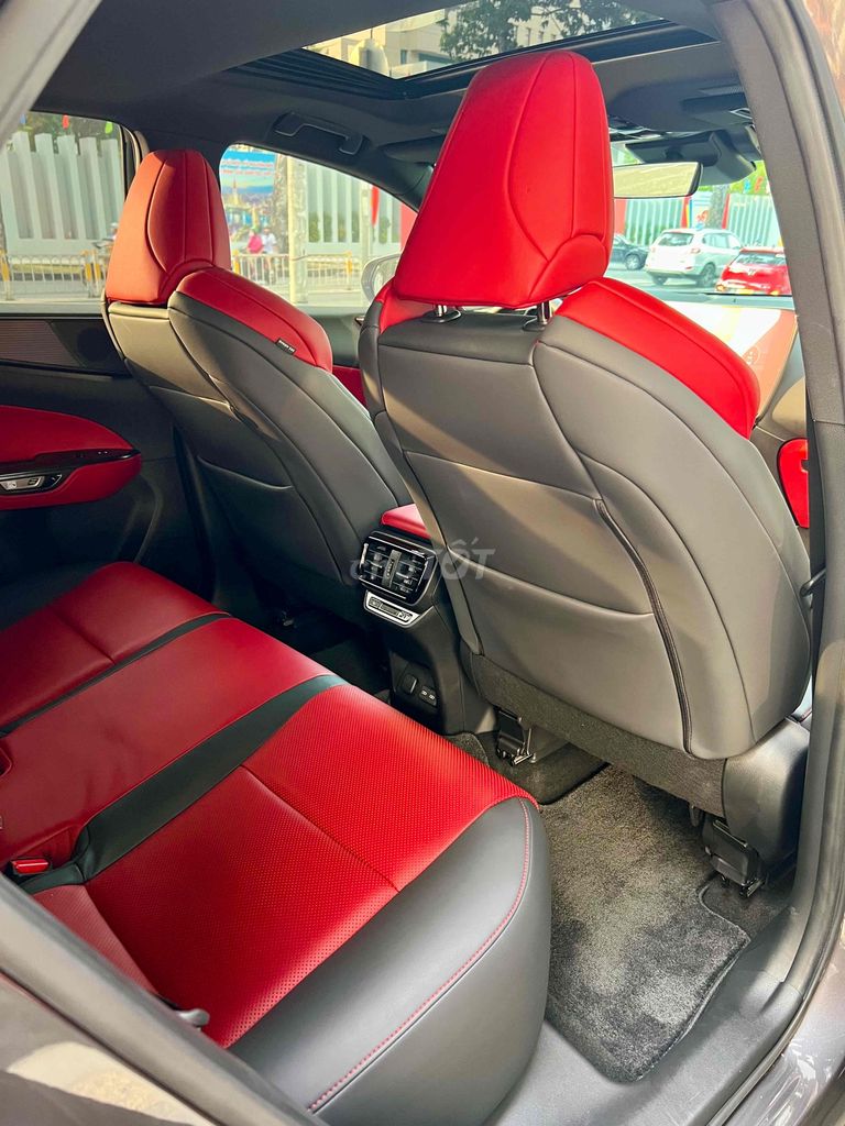 Lexus NX350 - 2023 - 1900 km