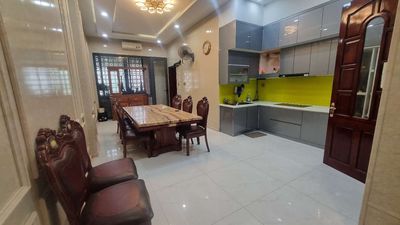 Аренда · 3 комн. · 100 м² · Quận Ngũ Hành Sơn, ул. Đường Trương Công Hy