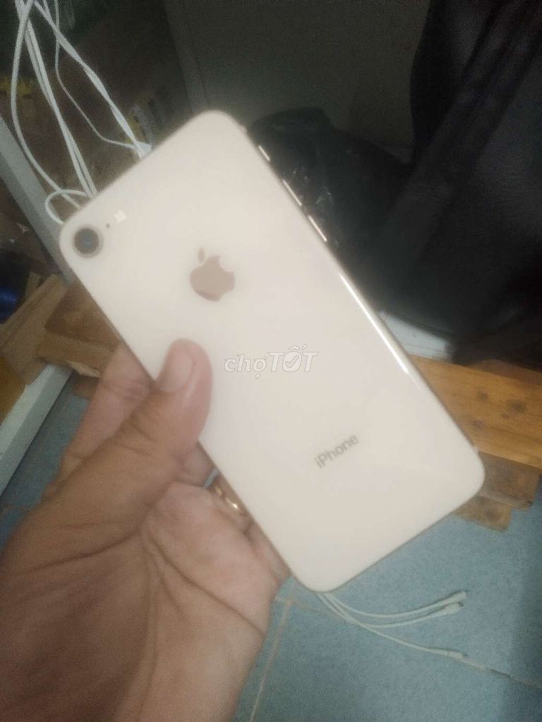 iPhone 8 64GB vàng hồng