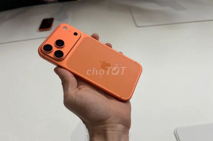 iPhone màu Cam. Mua bán Điện thoại tại Quận Đống Đa Hà Nội được đăng bởi Ngô Minh hình 1