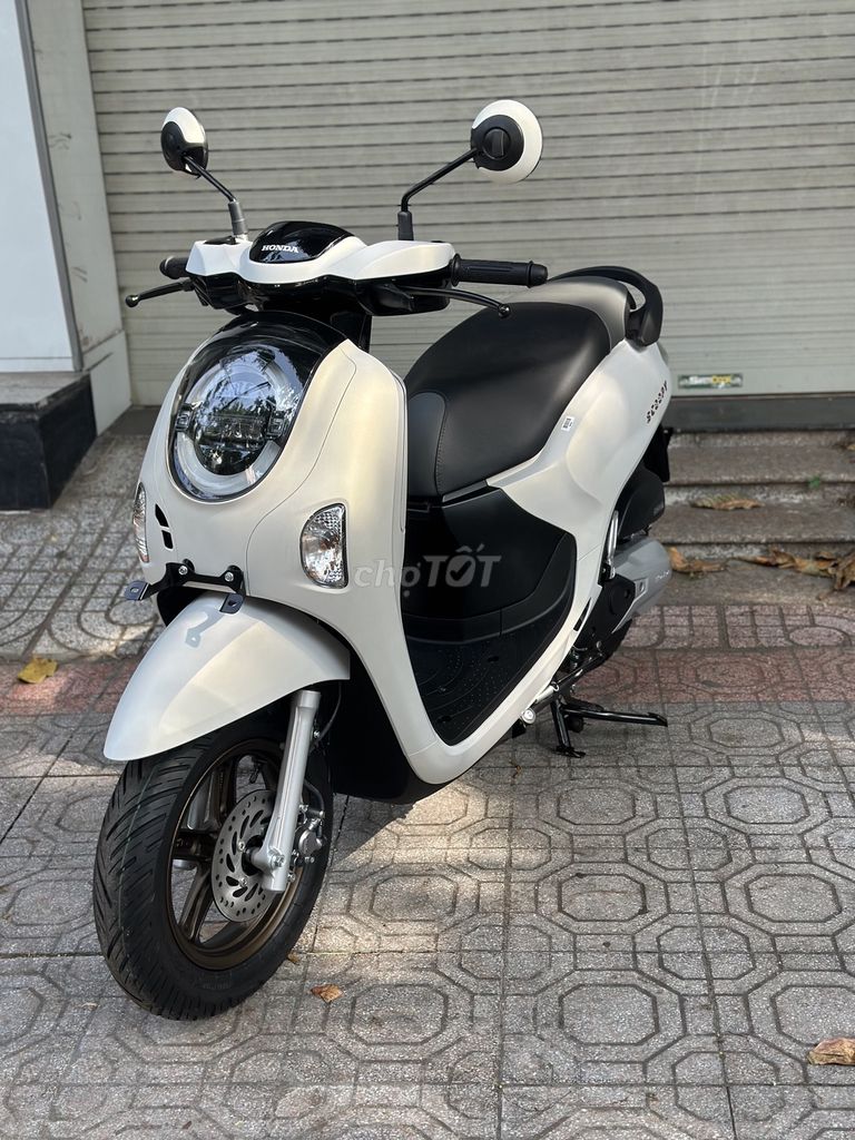 Honda Scoopy 2025 Trắng nhám Mới 100%. Mua bán Xe máy tại Thành phố Vũng Tàu Bà Rịa - Vũng Tàu được đăng bởi Lê Hoàng hình 4
