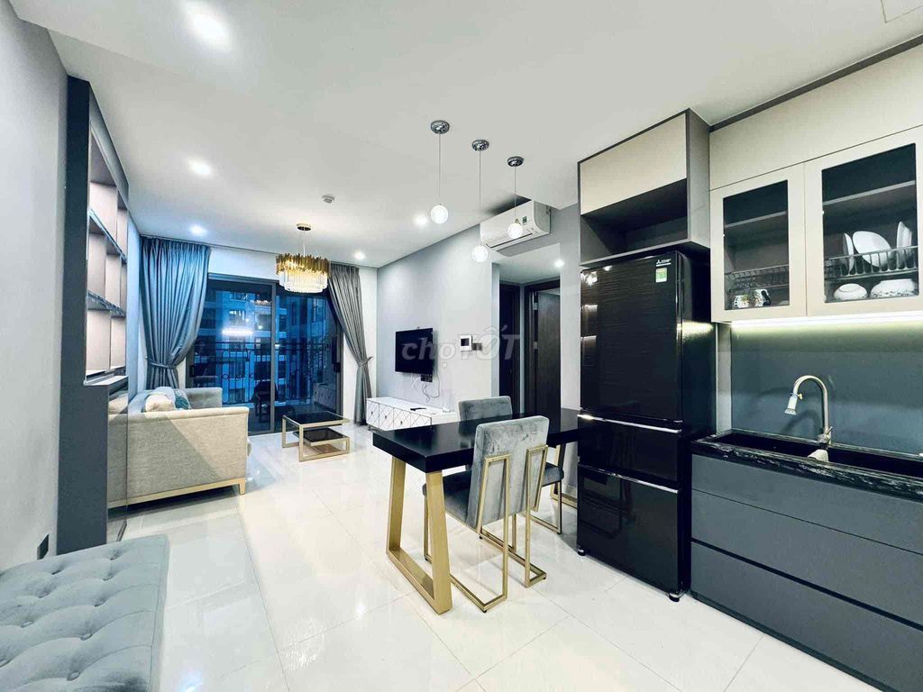 Căn hộ cao cấp Saigon Royal 2 phòng ngủ 60m2