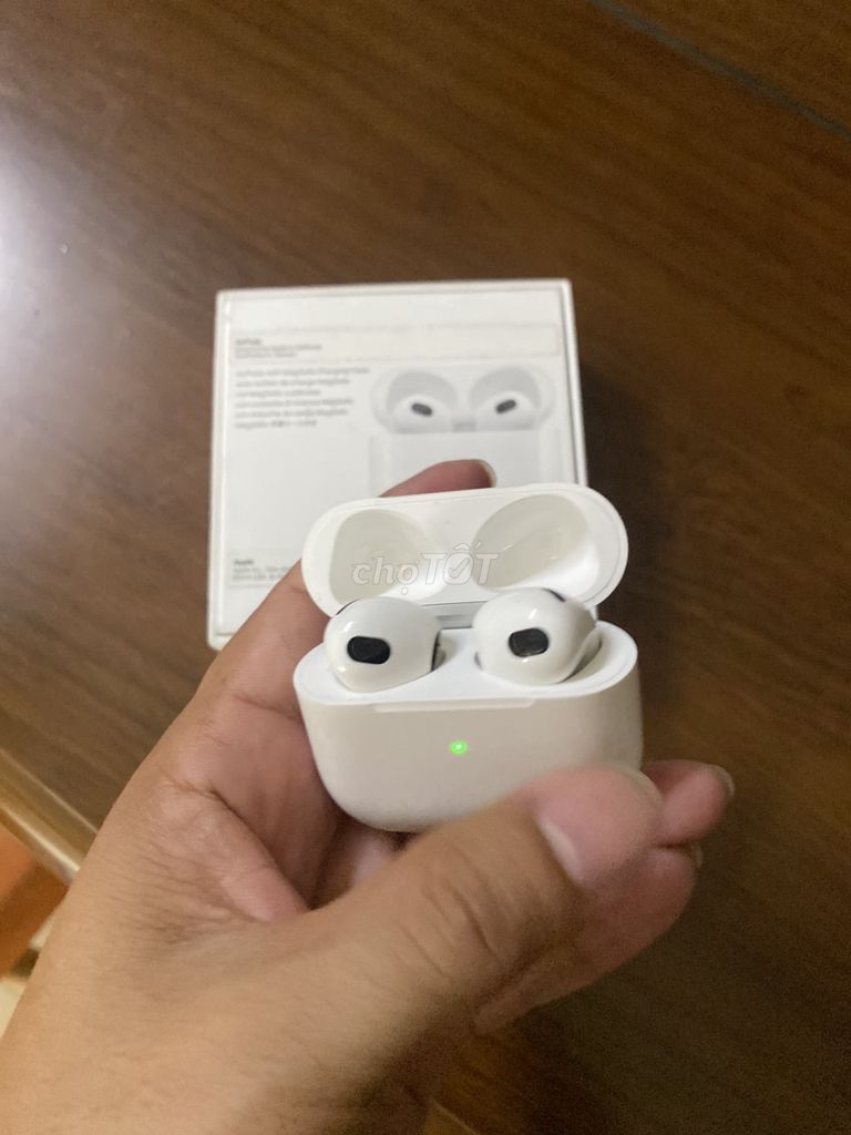 Tai nghe Air Pods 3.bh chính hãng 10th giao lưu xe