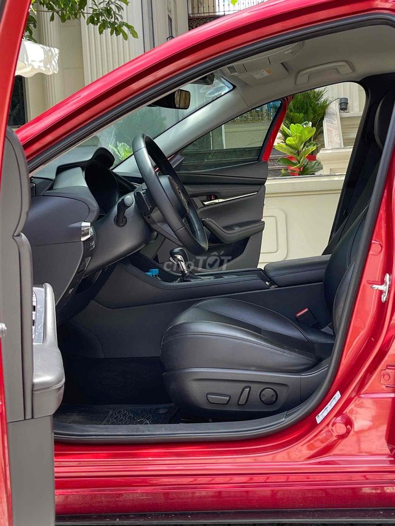 Mazda 3 2023 Luxury. Mua bán Ô tô tại Thành phố Thủ Đức Tp Hồ Chí Minh được đăng bởi Lê Nhường hình 6