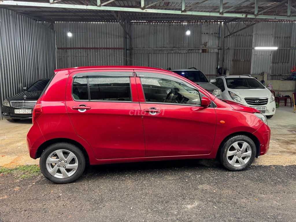 Suzuki Celerio 2019 1.0 CVT - 100000 km