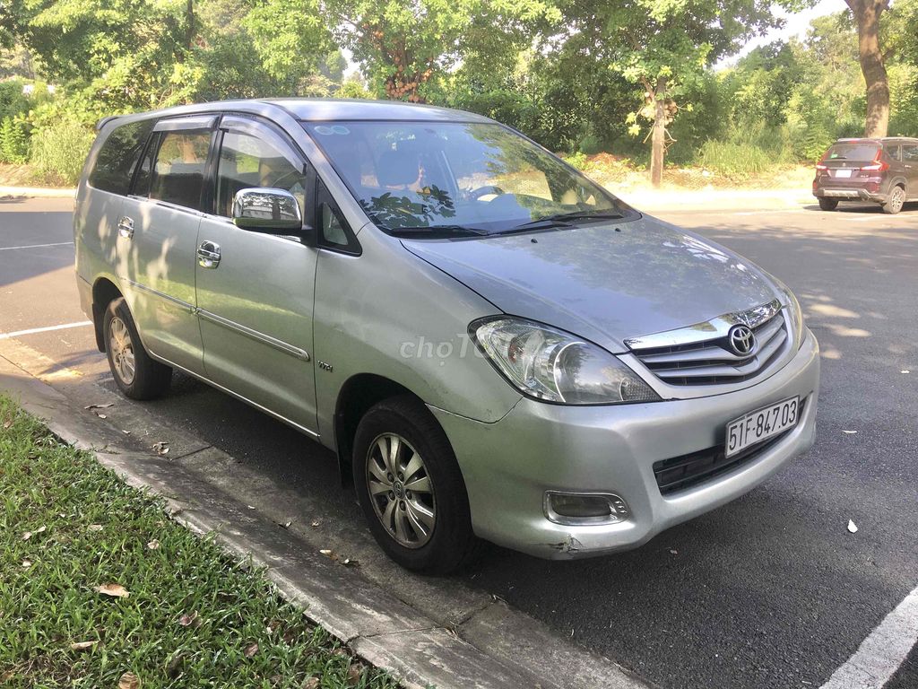 Toyota Innova G, 2009, xám, trùm mền, 78.000km