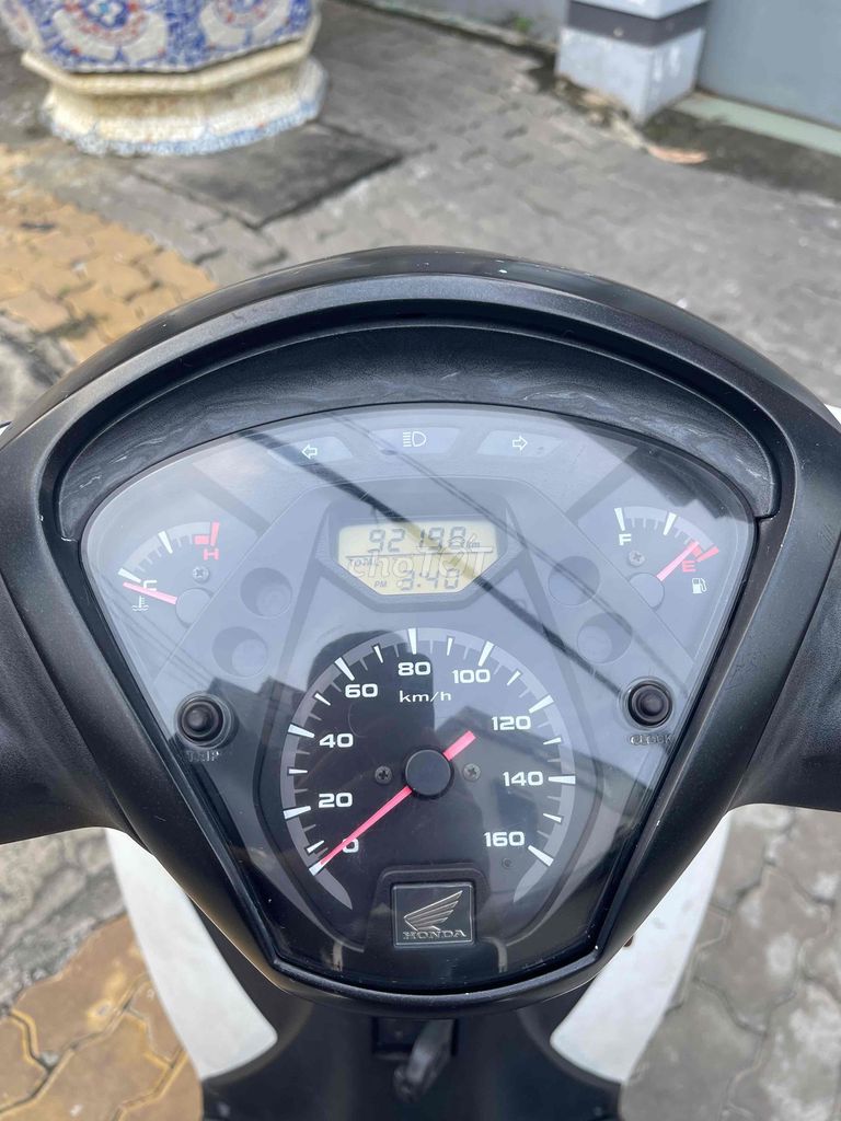 Xe chính chủ Honda SH Việt 150 Trắng - 62A-24.524. Mua bán Xe máy tại Quận 7 Tp Hồ Chí Minh được đăng bởi Nhựt Tài Nguyễn hình 7