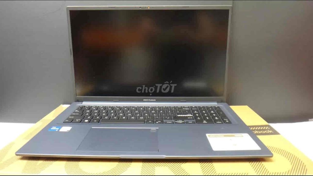 Asus vivobook K1703 i5-12500H 16G 512G 17in new 99